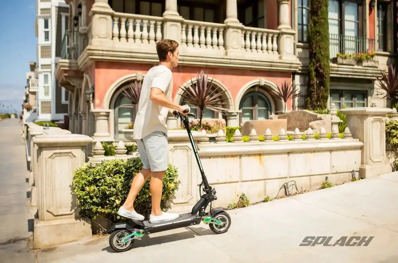 SPLACH Titan – E-Scooter 2600W SUV.
